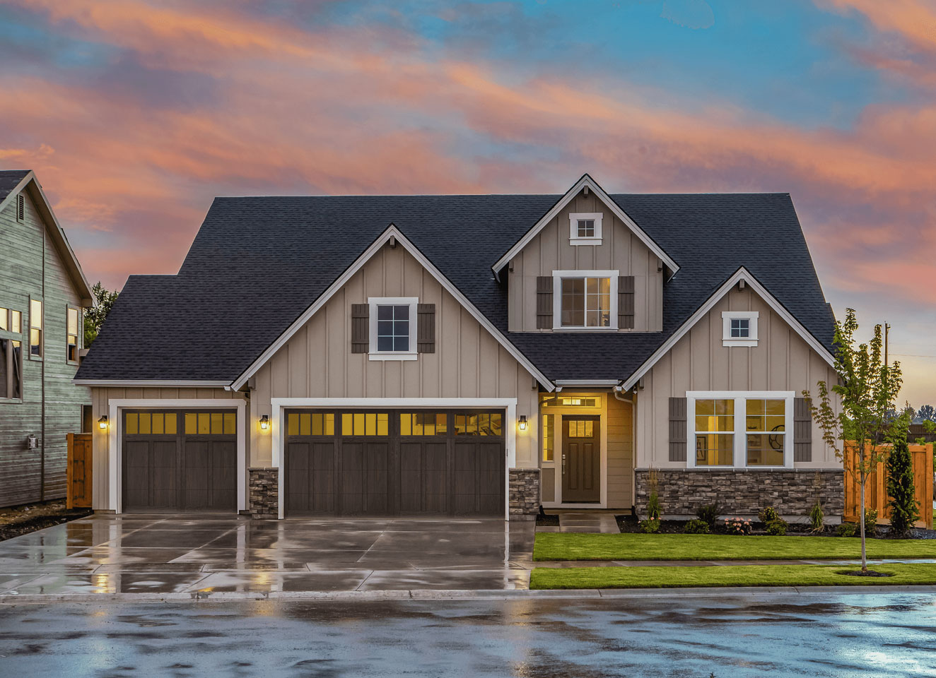 Doors Done Right Garage Doors and Openers CHI Shoreline WoodTone